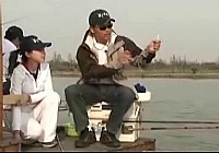 《邓刚钓鱼视频》 钓大鲫鱼和大型鱼的技巧视频